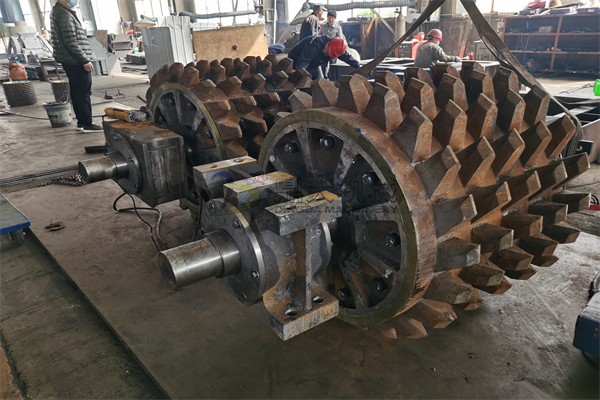 双齿辊破碎机齿牙