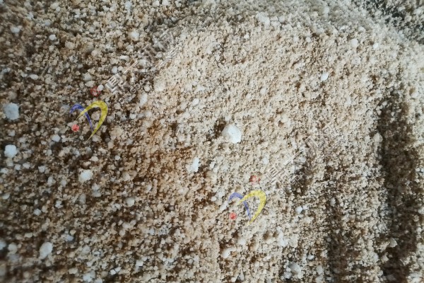 立式湿料粉碎机试机