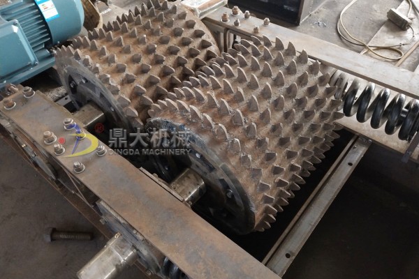 狼牙破碎机的齿辊